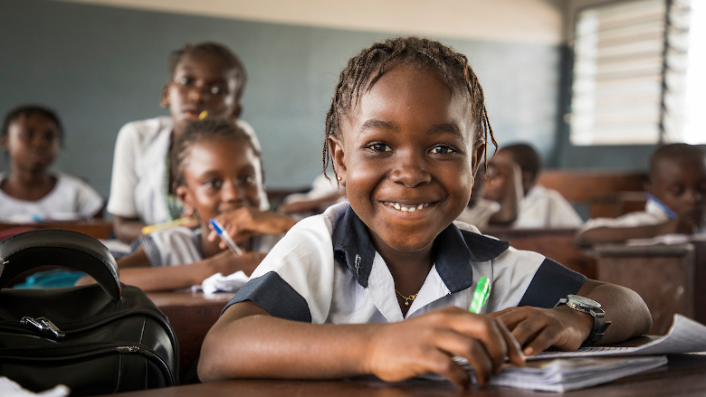 Les filles aussi performantes que les hommes en mathématiques, selon un rapport de l'UNESCO